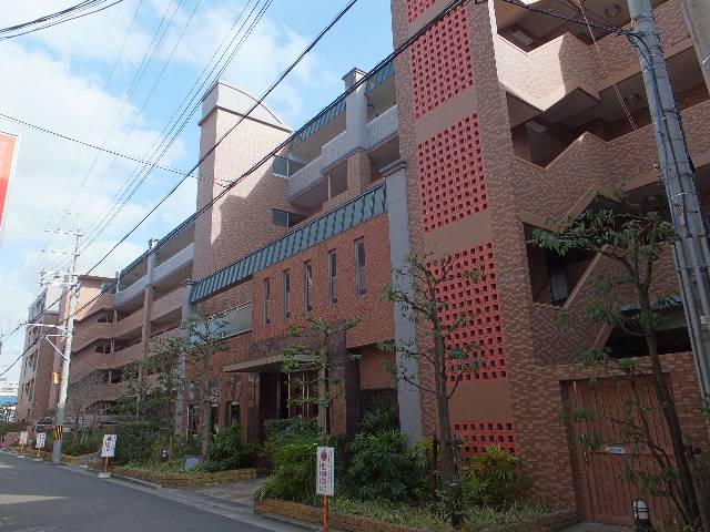 堺市西区鳳東町２丁