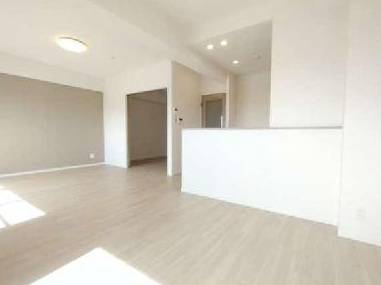 グラン・ドムール北野田　