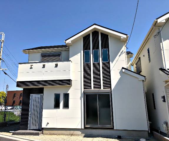 　外観施工例！耐震等級３（一番上の等級）の設計！外壁は厚さ３７ｍｍのＡＬＣ（軽量気泡コンクリート）パネルを施工！